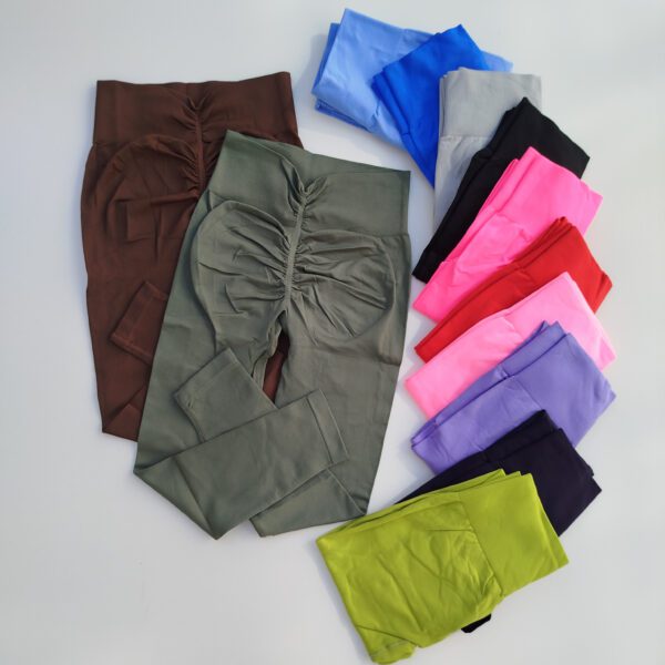 لگ پشت هفتی لیدی